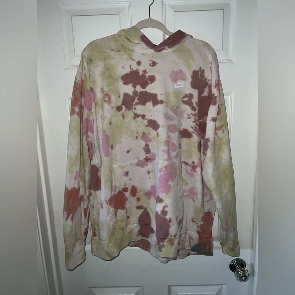 Nike vintage tie dye sweatshirt